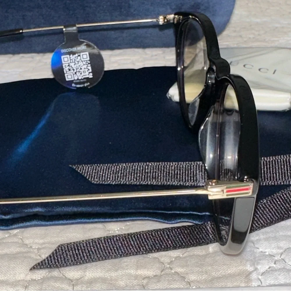 Price Firm - 100% Authentic GUCCI GG1048S Blue Light Oval Sunglasses